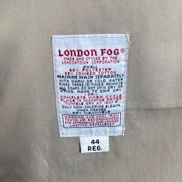 Men’s Vintage London Fog Maincoats Tan Double Breasted Long Trench Coat Size 44R - Picture 8 of 16